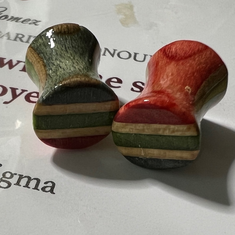 2g plugs - Picture 2 of 3